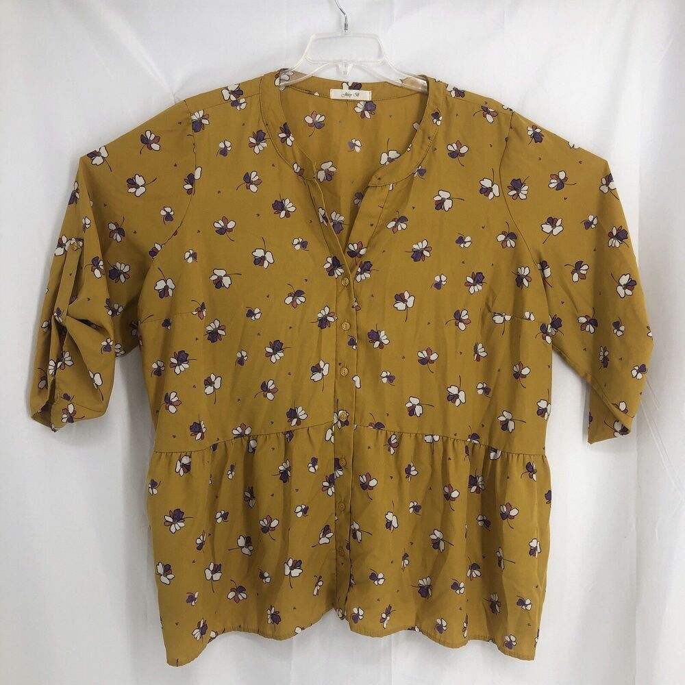 Jessy B Women’s Size 4x 3/4 Bell Sleeve Floral Blouse